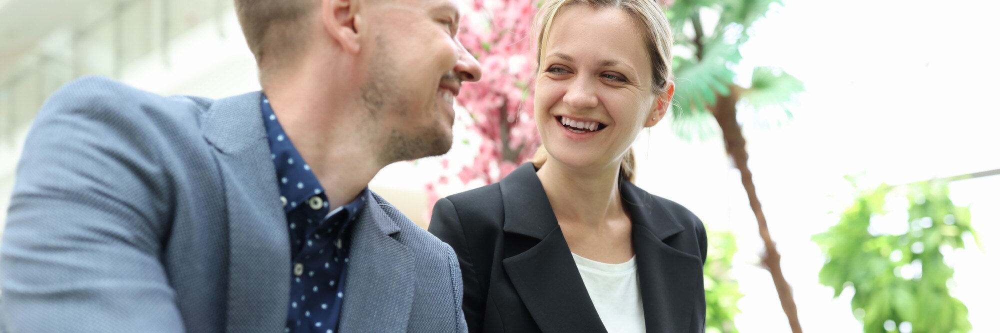 Contacte con nosotros​